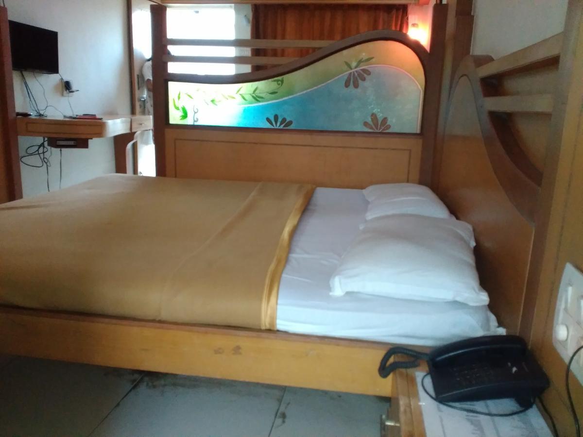 Hotel Royale Heritage Nashik Eksteriør billede