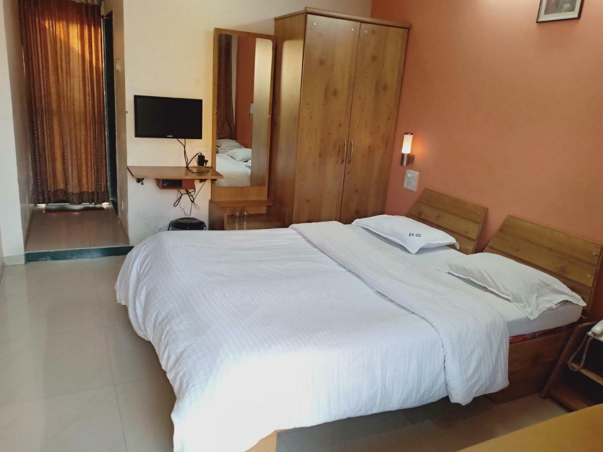 Hotel Royale Heritage Nashik Eksteriør billede