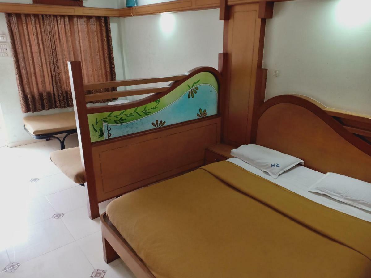 Hotel Royale Heritage Nashik Eksteriør billede