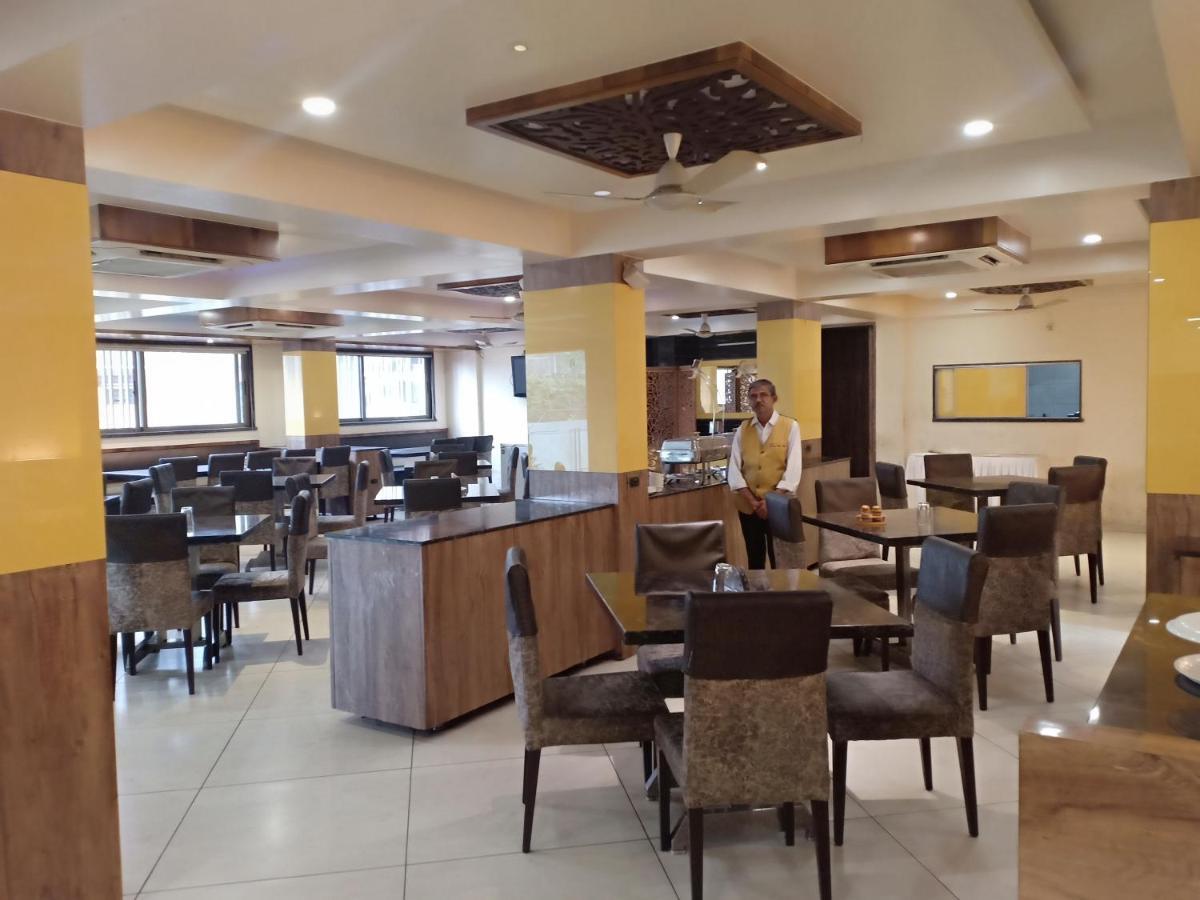 Hotel Royale Heritage Nashik Eksteriør billede
